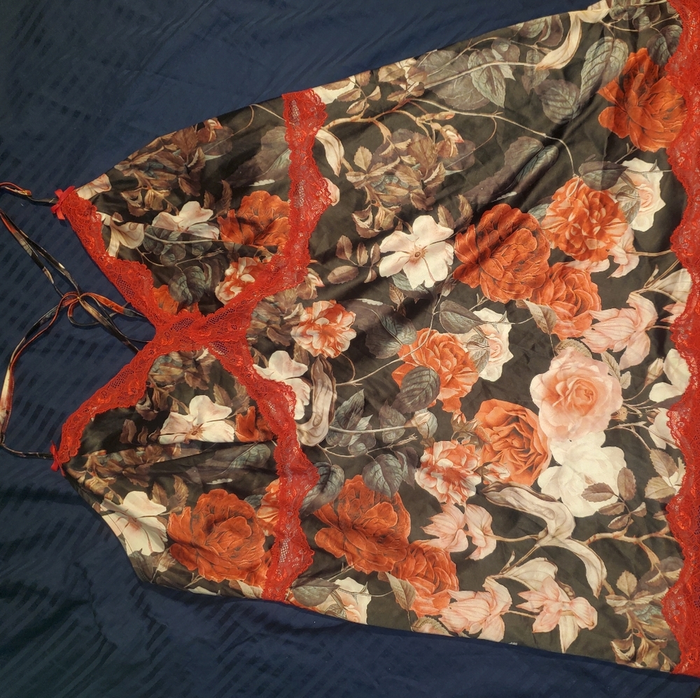 cacique 18/20 night gown/babydoll